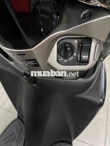 Honda Vision 2020 Đen