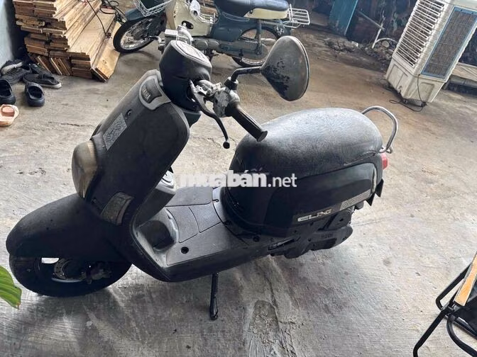 Yamaha Cuxi Đen