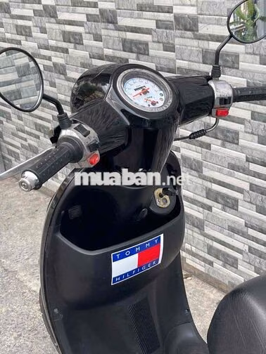 Cần bán xe Vespa 50cc 2023  . 9 chủ