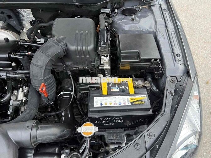 Hyundai i30cw 2010 Xám Tự động