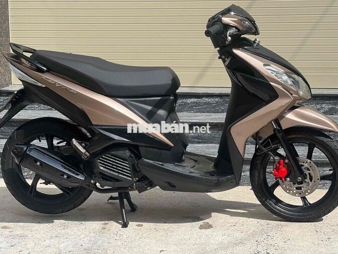 Yamaha Luvias fi 2013 BSTP Máy Zin Áo đẹp leng ken