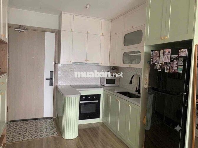 Cần bán 2 ngủ 55m2 Imperi Full đồ xịn tầng trung , Vinhomes Smart city