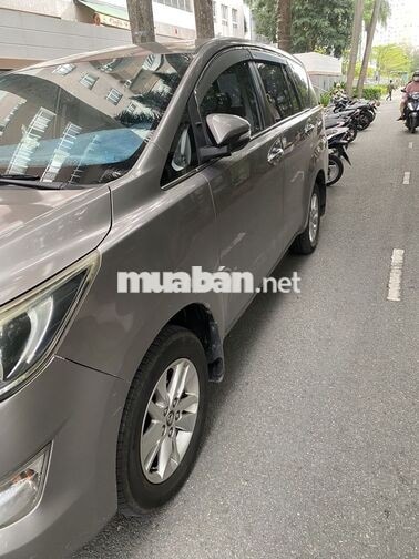 Toyota Innova 2016 Số sàn 8 chỗ Nâu