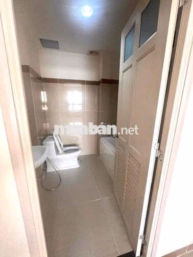 CHO THUÊ CH ERA TOWN 90 m2 NHÀ TRỐNG 8 Tr