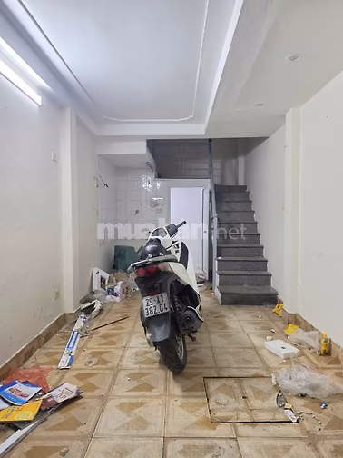 Bán gấp nhà ngõ 93 Vũ Tông Phan cạnh Ngã Tư sở, đường vành đai 2.5
