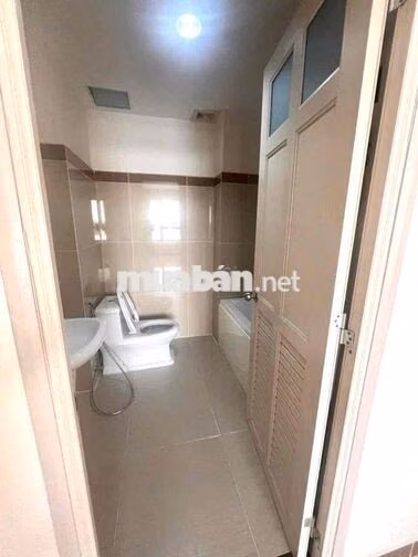 CHO THUÊ CH ERA TOWN 90 m2 NHÀ TRỐNG 8 Tr