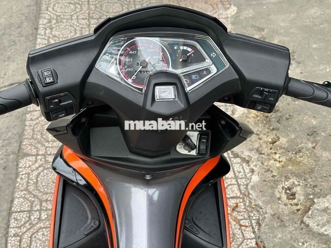 Honda Air Blade fi 2010 NHẬP THÁI BSTP chính chủ