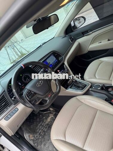 Hyundai Elantra 2018 1.6 AT Trắng 38000 km