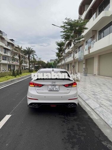 Hyundai Elantra 2018 1.6 AT Trắng 38000 km