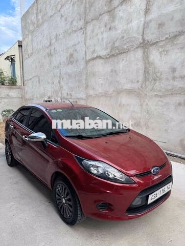 Ford Fiesta 2013 Sedan Tự động Đỏ