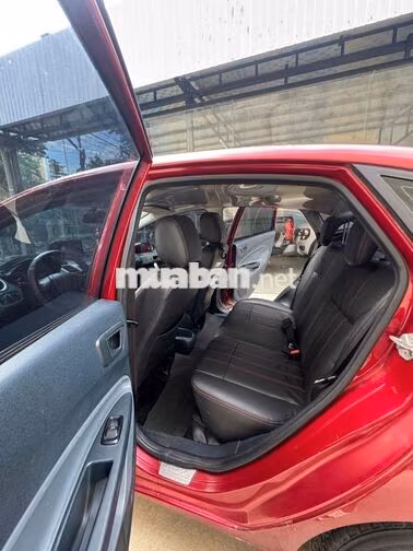 Ford Fiesta 2013 Sedan Tự động Đỏ