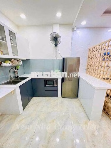 GẤPPP! - NGAY KHU TÊN LỬA, 40m2, 2 TẦNG ĐƯỜNG XE HƠI QUAY ĐẦU