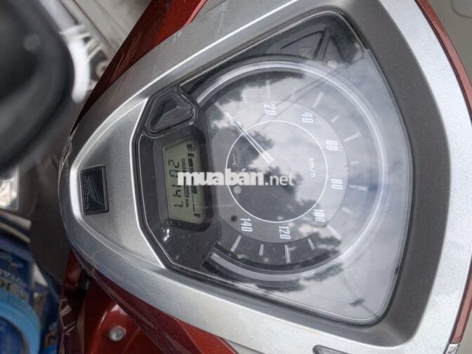 chính chủ nữ xe laed2021 biển tỉnh