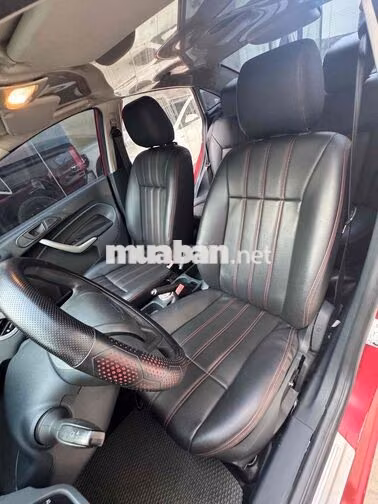 Ford Fiesta 2013 Sedan Tự động Đỏ