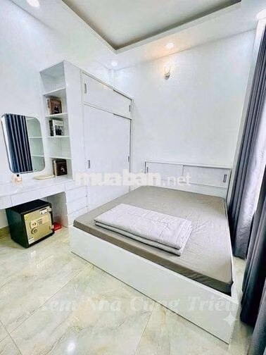 GẤPPP! - NGAY KHU TÊN LỬA, 40m2, 2 TẦNG ĐƯỜNG XE HƠI QUAY ĐẦU