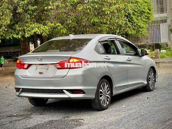 Honda City Top 2018 Bạc Tự động