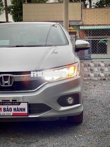 Honda City Top 2018 Bạc Tự động