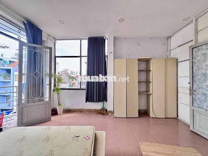Cho Thuê Studio Balcon Cửa Sổ 25m2 Thoáng Mát_Ngay Cao Thắng 3/2 Q10