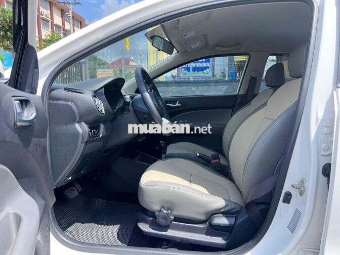 Kia Soluto 2021 1.4AT Deluxe Trắng