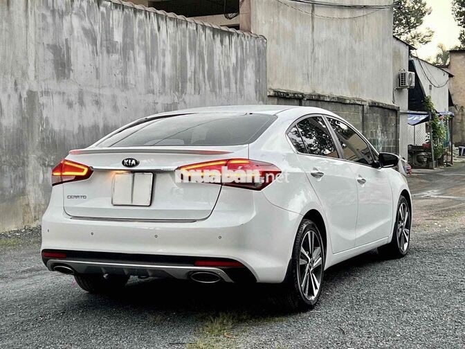 Kia Cerato 1.6AT 2018 Trắng Tự động 110.000 Km