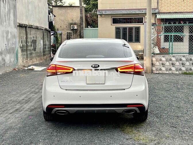 Kia Cerato 1.6AT 2018 Trắng Tự động 110.000 Km