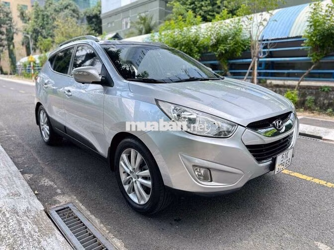 Hyundai Tucson Tự động Bạc