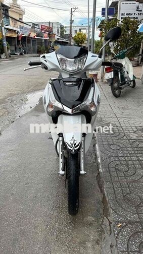 Honda Future fi 2019 Trắng đen ( hỗ trợ góp )