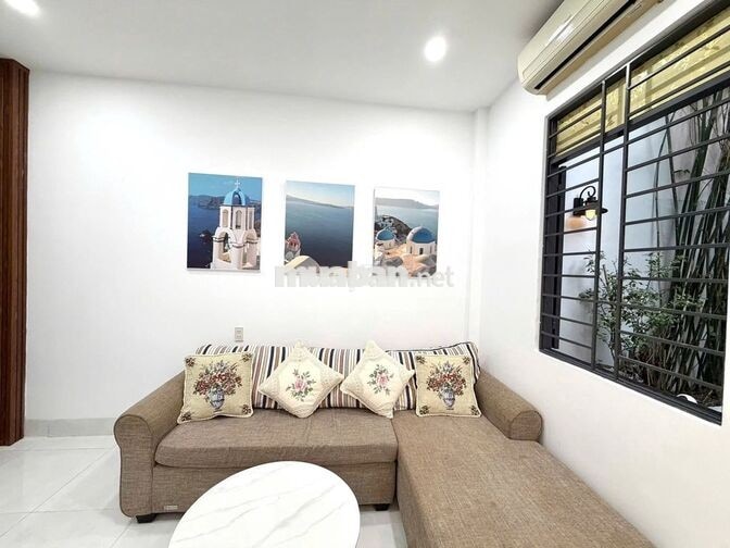 NHÀ 2 PHÒNG NGỦ - FULL NỘI THẤT- CÓ SÂN - GẦN BIỂN - KHU BẮC NHA TRANG