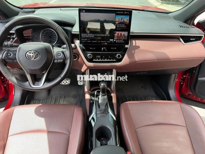 Toyota Corolla Cross G 2022 màu đỏ