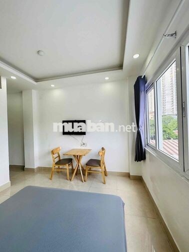 Cho thuê căn hộ 1PN tách bếp thang máy Thành Thái Quận 10