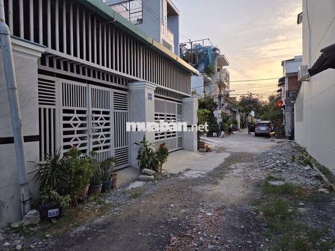 Cho thuê nhà liền kề khu vực Vĩnh Phú