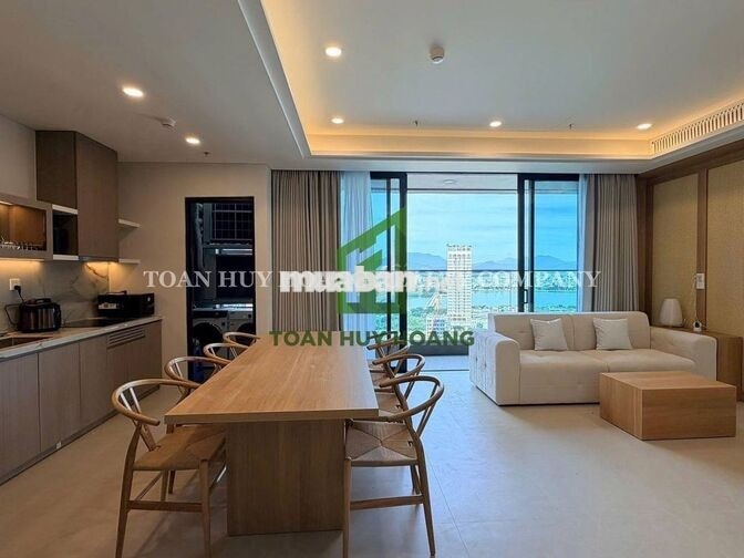 Cho thuê căn hộ 3PN cao cấp Panoma 1