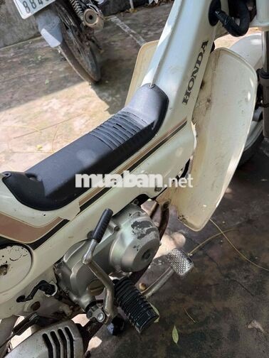 Honda Chaly Cổ điển màu Trắng đèn vuong.zin az