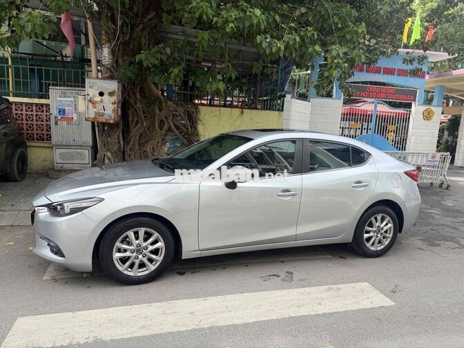 Mazda Mazda 3 2018 Tự động Bạc 63676 km