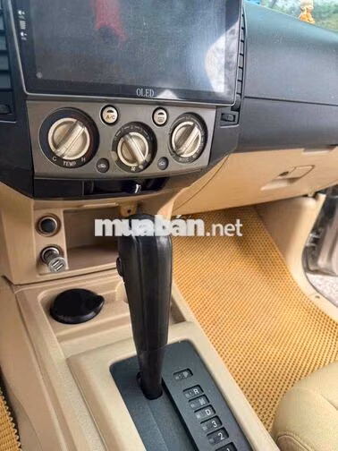 Ford Everest 2010 Tự động Dầu Vàng cát