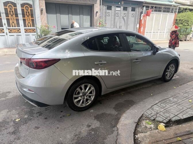 Mazda Mazda 3 2018 Tự động Bạc 63676 km
