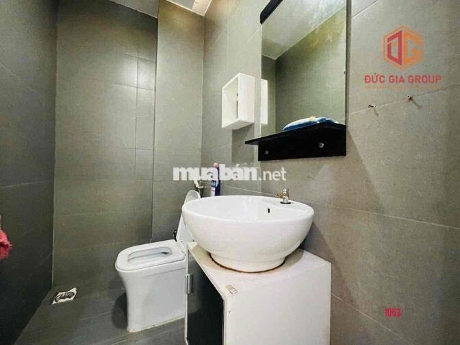 Cho thuê nhà mặt tiền 1 trệt 3 lầu 7PN đường Võ Thị Sáu –