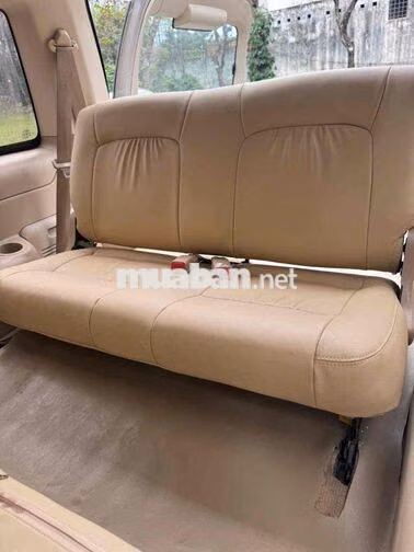 Ford Everest 2010 Tự động Dầu Vàng cát