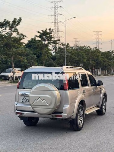 Ford Everest 2010 Tự động Dầu Vàng cát