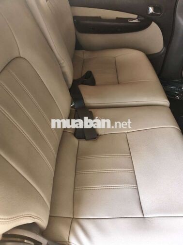 Ford Everest 7 chỗ Số sàn Dầu Đen