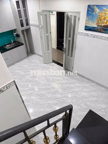Hoa hồng 1% nhờ A,CE chạy phụ  🏡 BÁN NHÀ HẺM CÁCH MẠNG THÁNG 8