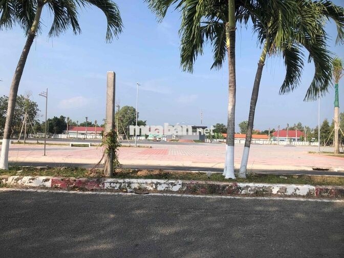 BÁN ĐẤT NỀN THỊ TRẤN TÂN HƯNG 160M2