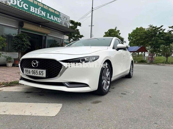 Mazda Mazda3 2022 Luxury Trắng 8 vạn km