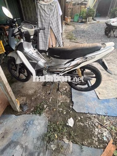 Honda Future Neo Trắng Trung Quốc có cà vet