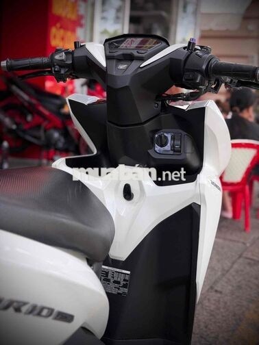 Honda Vario 150 2021 Trắng Chính Chủ Sang Tên