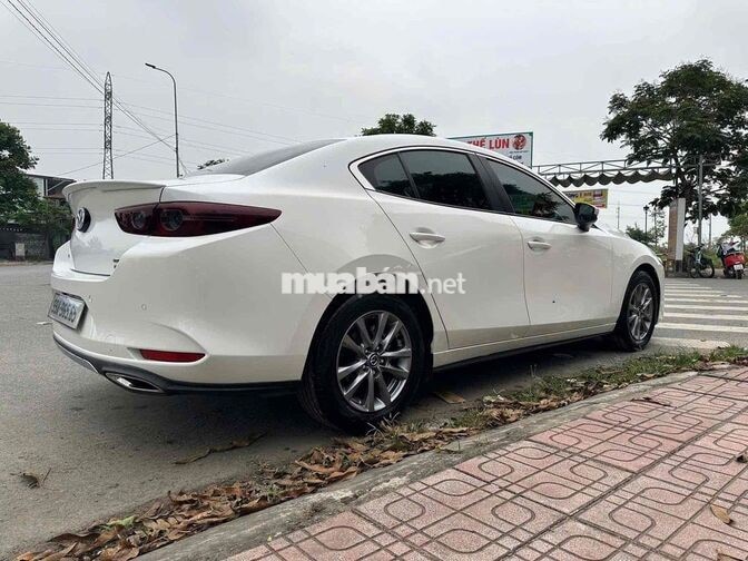 Mazda Mazda3 2022 Luxury Trắng 8 vạn km