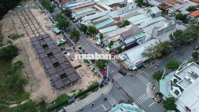 NHÀ HAI MẶT TIỀN KINH DOANH NGAY TRUNG TÂM THÀNH PHỐ MỚI BÌNH DƯƠNG