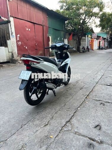 Cần bán Future 2025 Trắng 125Fi đèn led, odo1500km