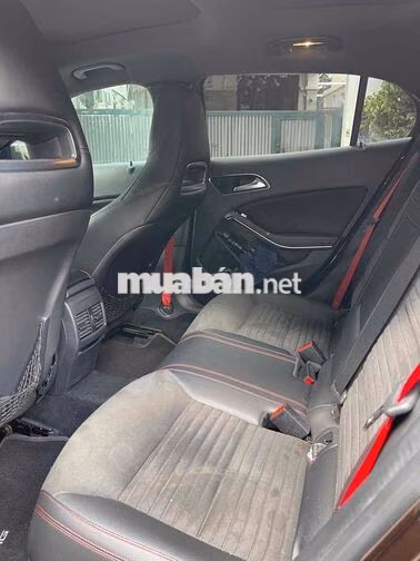 Mercedes-Benz GLA 250 4MATIC 2015 Nâu