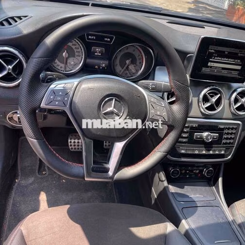 Mercedes-Benz GLA 250 4MATIC 2015 Nâu